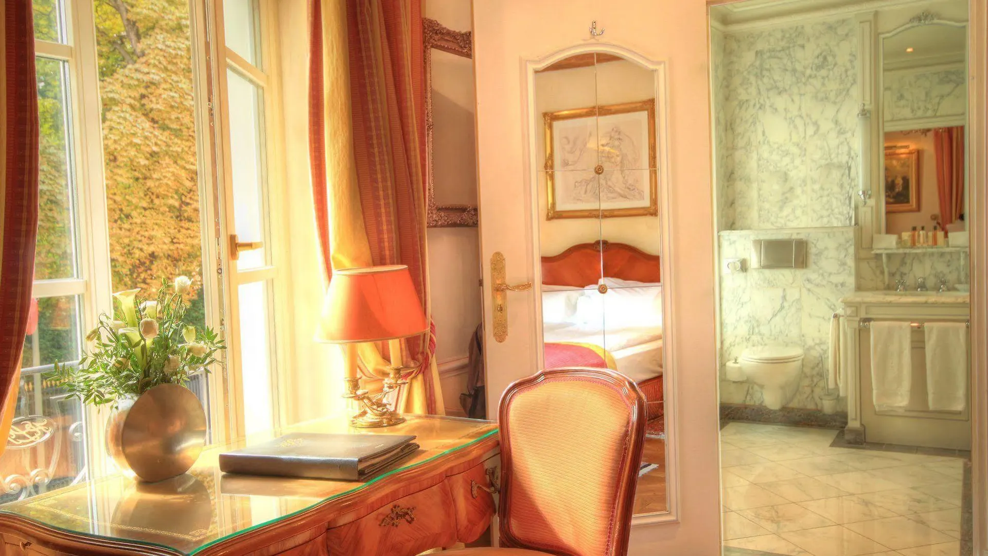 Hotel Luxembourg Parc 4*